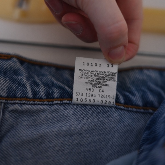 Vintage Levi's Relaxed Fit 550’s Light Blue Denim Womens 9 Long Jeans from 1995 - Picture 7 of 12